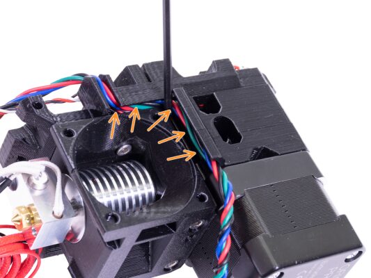 Guiding the Extruder motor cable