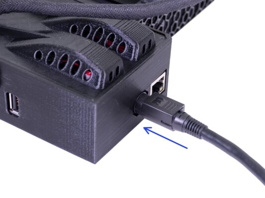 Connecting the power supply