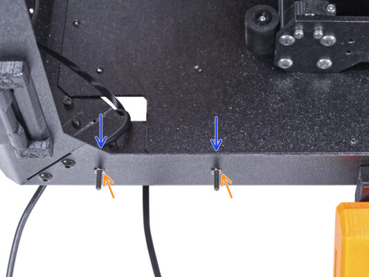 Connecting the LED cable