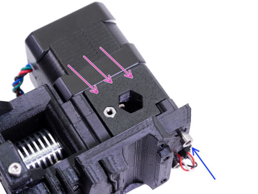 Extruder-idler mounting