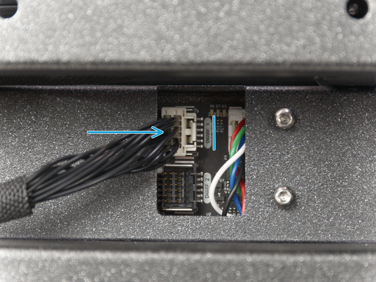 Connecting the extruder cable