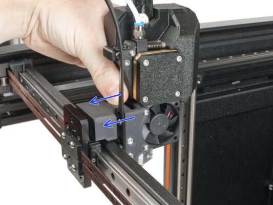 Installing the extruder