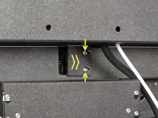 Connecting the extruder cable