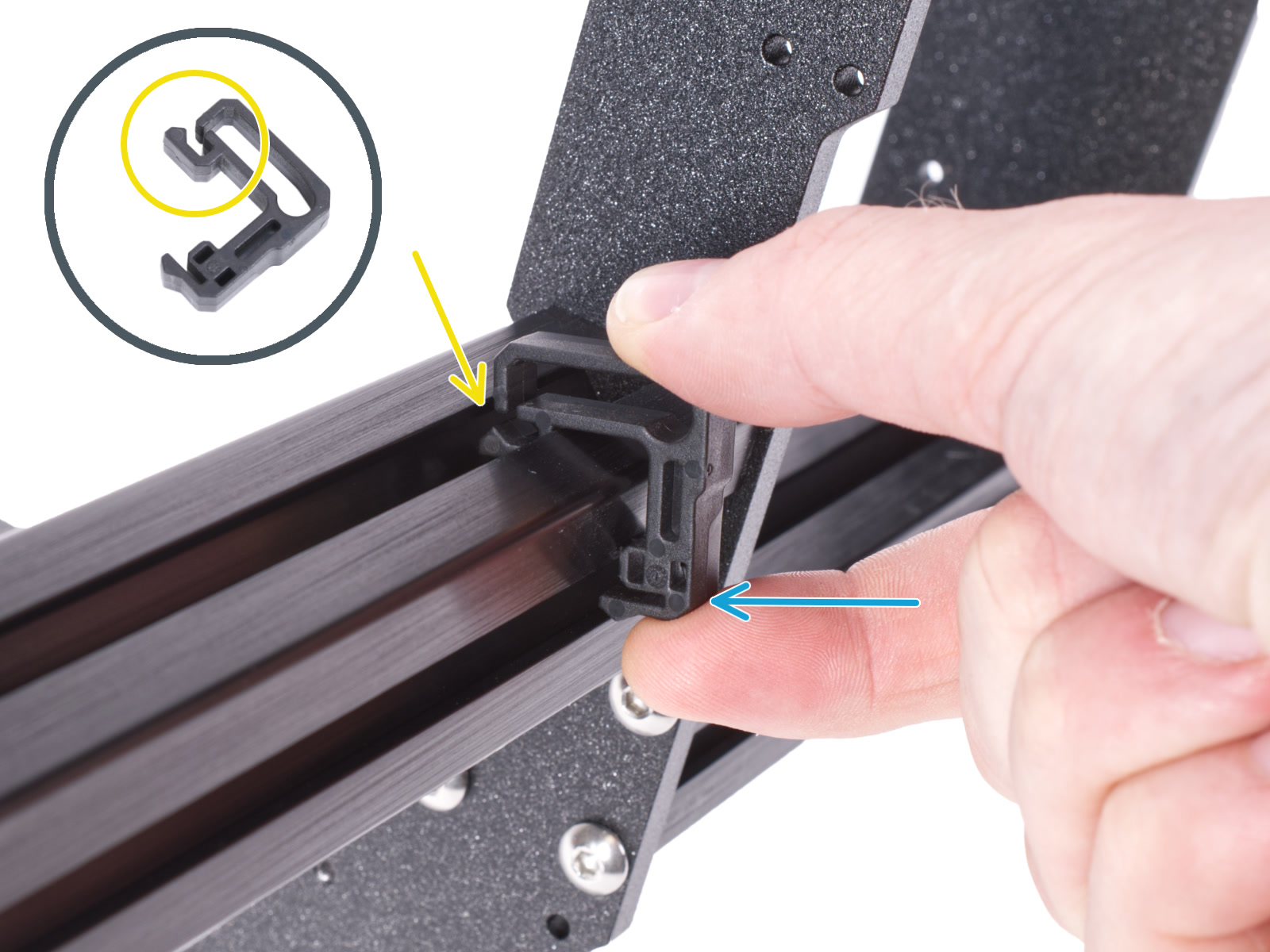Installing the cable clip