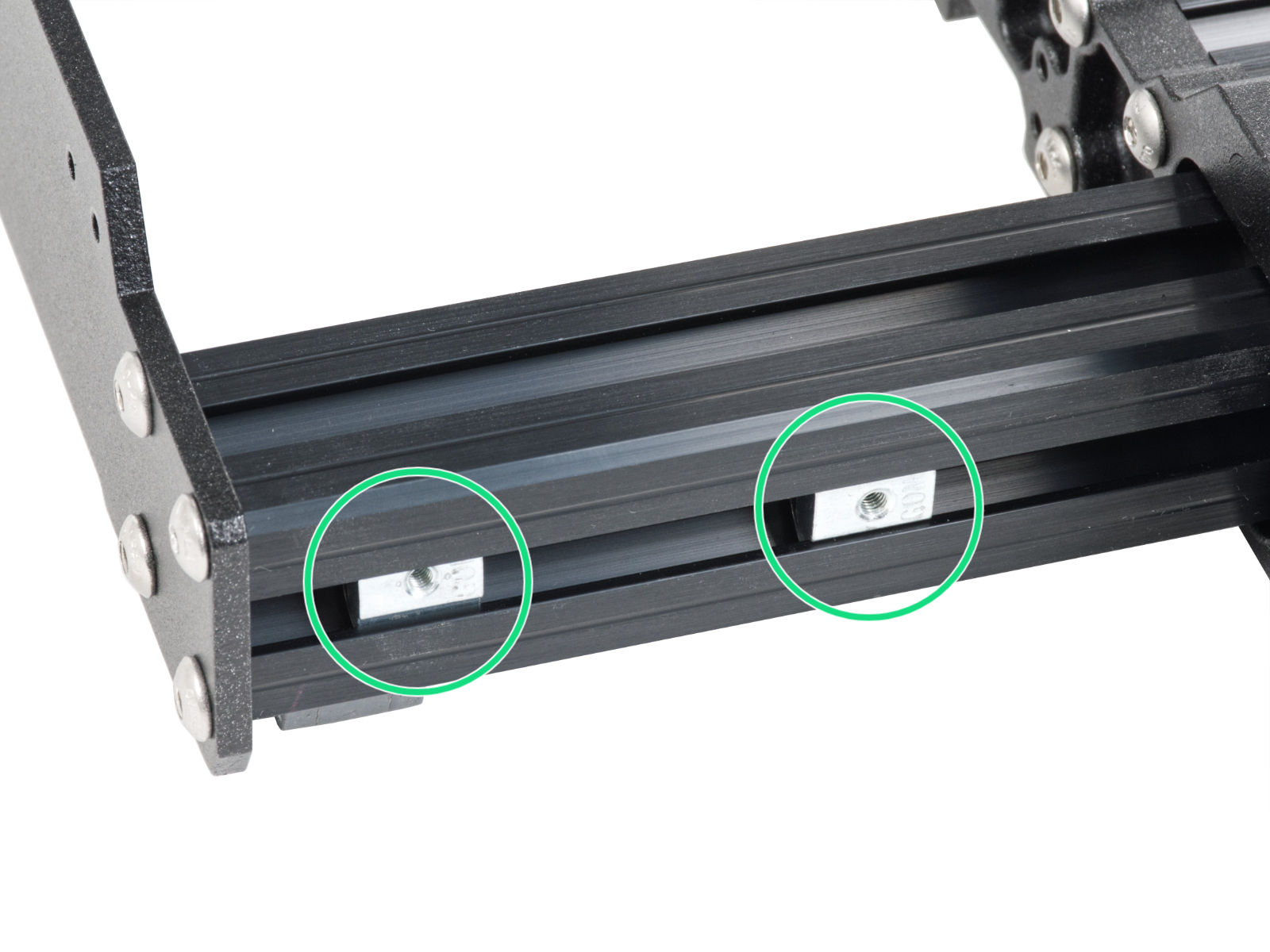 Inserting the M3nEs nuts