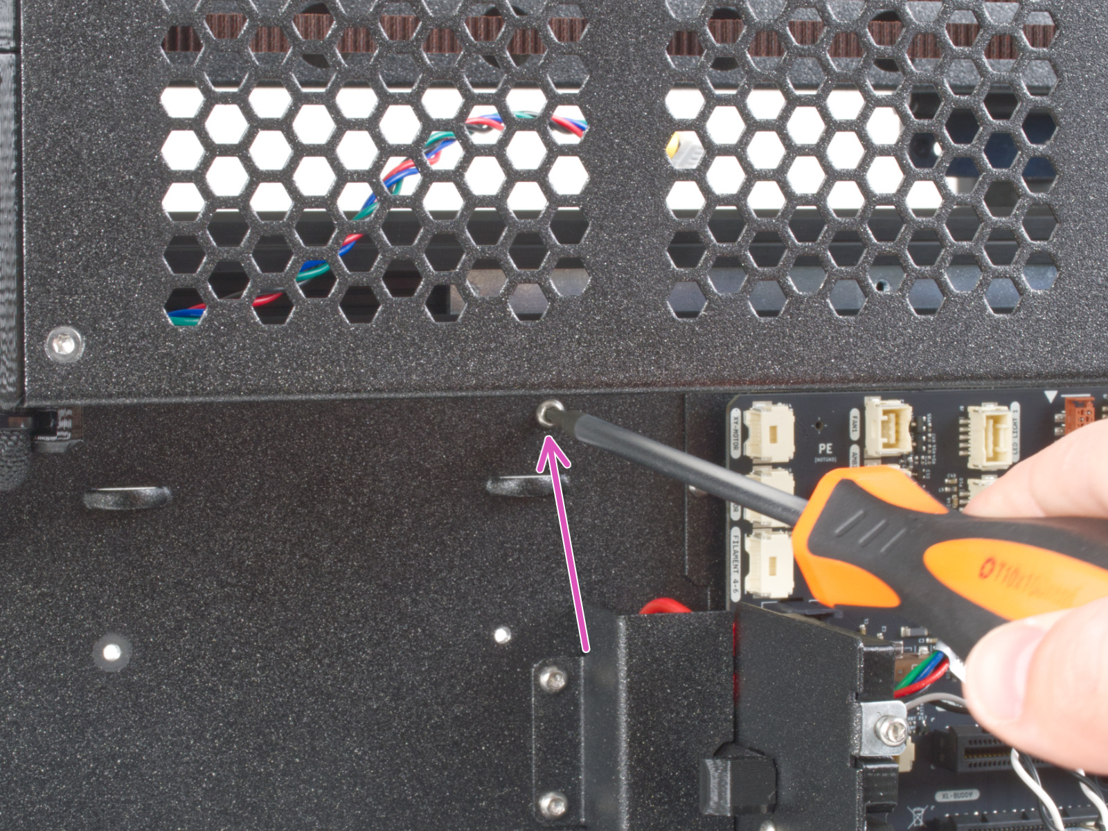 Attaching the XL rear panel
