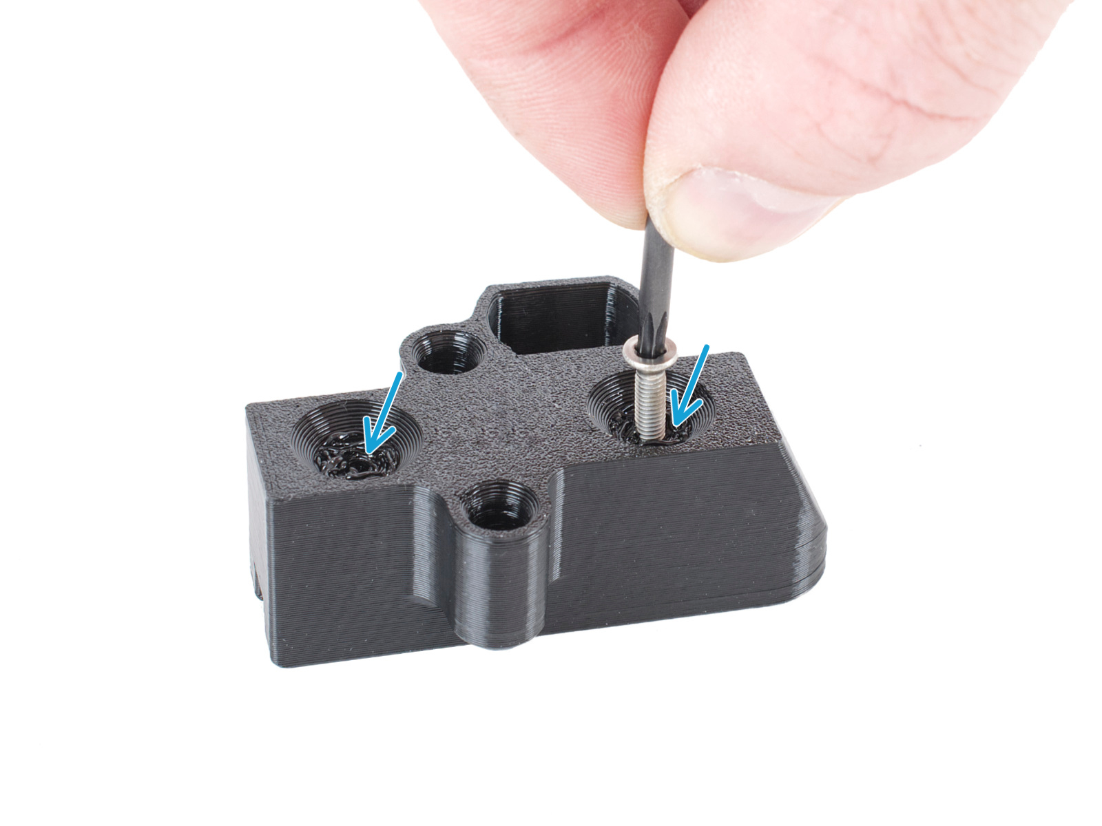 Assembling the tool holder