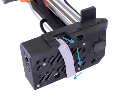 Protegiendo el cable LCD