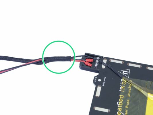 ヒートベッドケーブルをまとめる