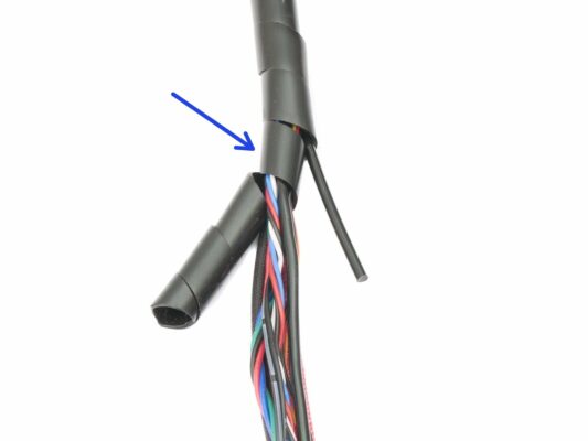 Connecting the extruder cable bundle (part 1)