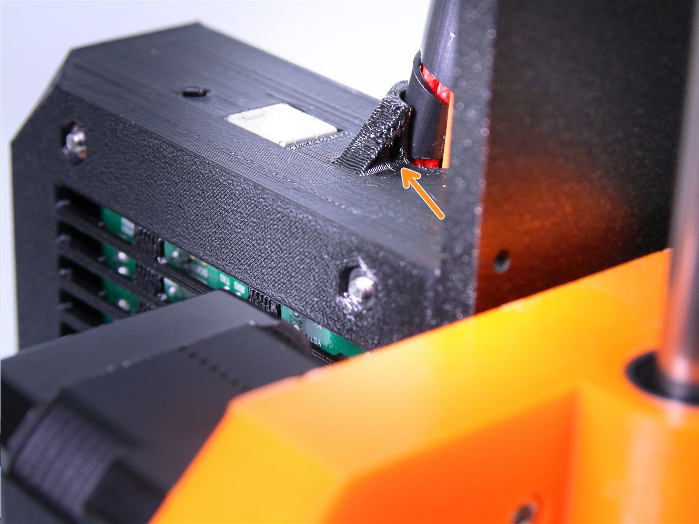 Securing extruder cables to the Rambo cover base